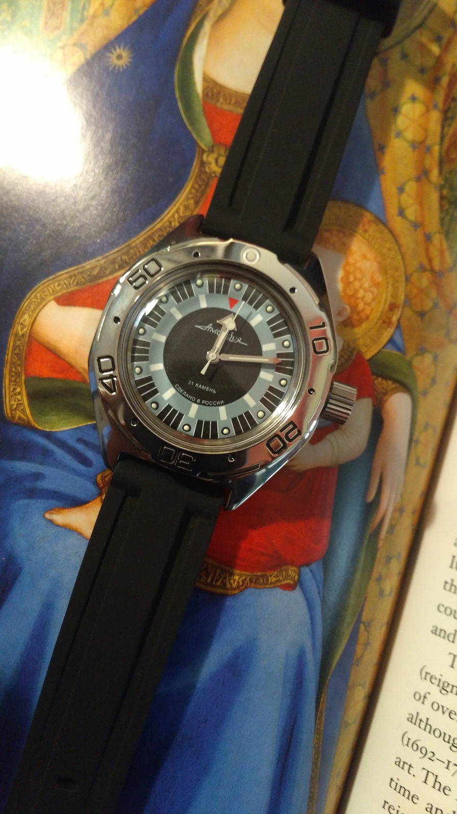 vostok_amphibia_670927_front_2.jpg